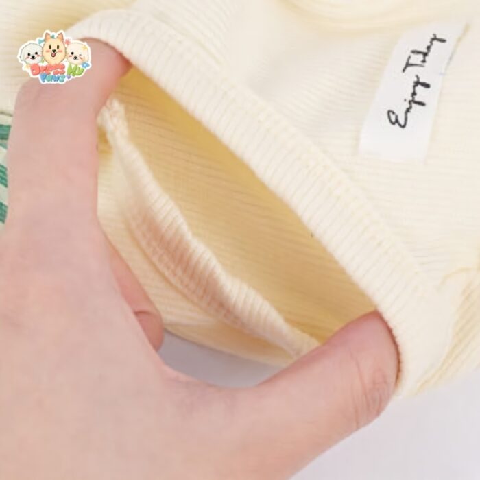JA2513 95-101 (2) Striped Ruffle Dog Sweater